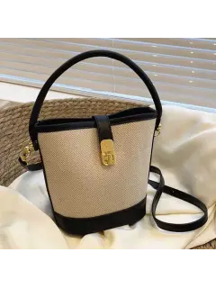 Bolso de mano minimalista de lujo